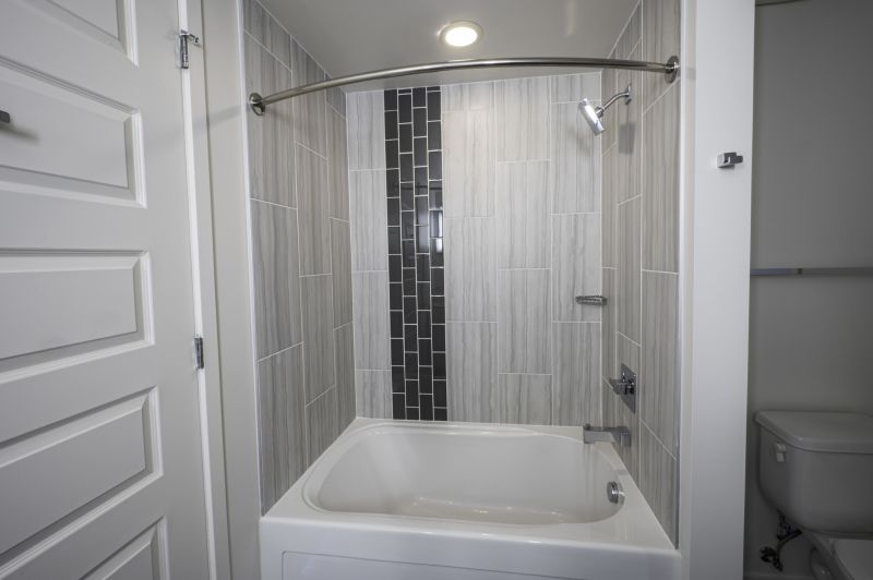 Top Bathtub Installation Companies in Dover, OH